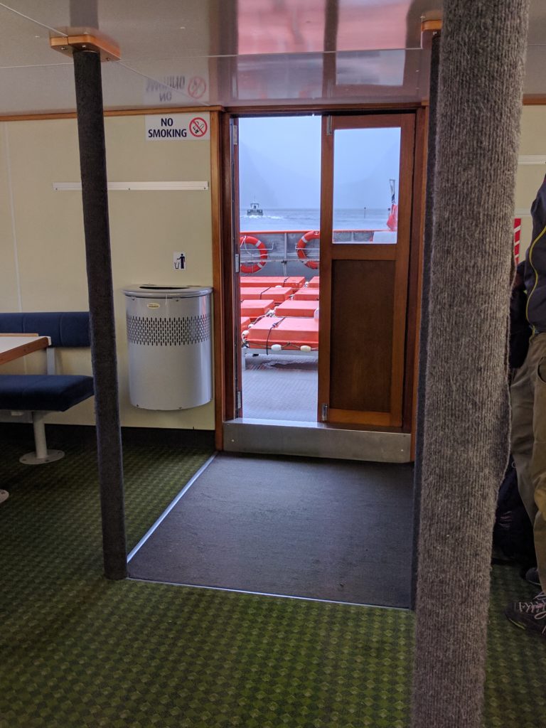 Toutes les portes ont des gros rebords.