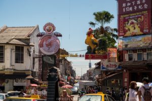 L'entrée de Jonker street, à quelques pas du "Dutch square".