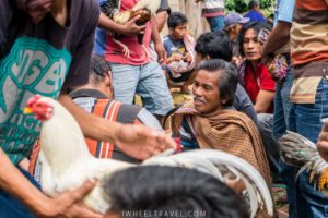 Torajan smile in the middle of bustle.