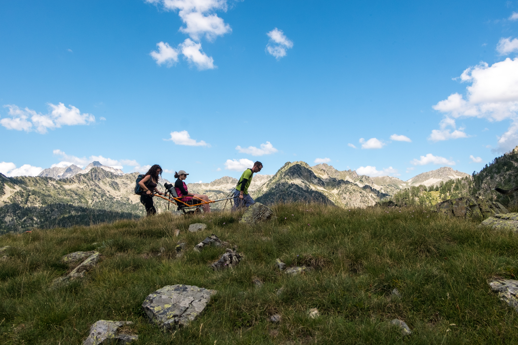 montagne pyrénées handicap handisport randonnée