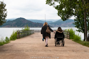 Lac du salagou fauteuil roulant